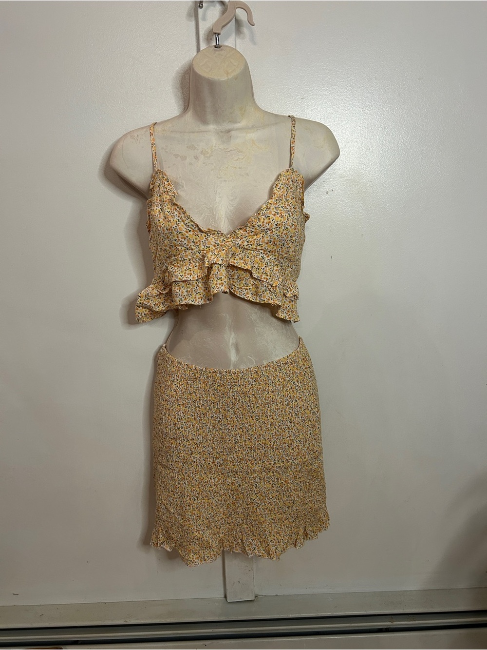 Le Lis Yellow Floral Ruffle Matching Mini Skirt & Top